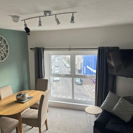 Topzy-Turvy - 1 Bedroom Apartment Swansea Exteriör bild